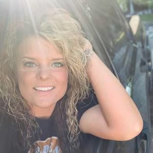 Meet your Posher, Zikila